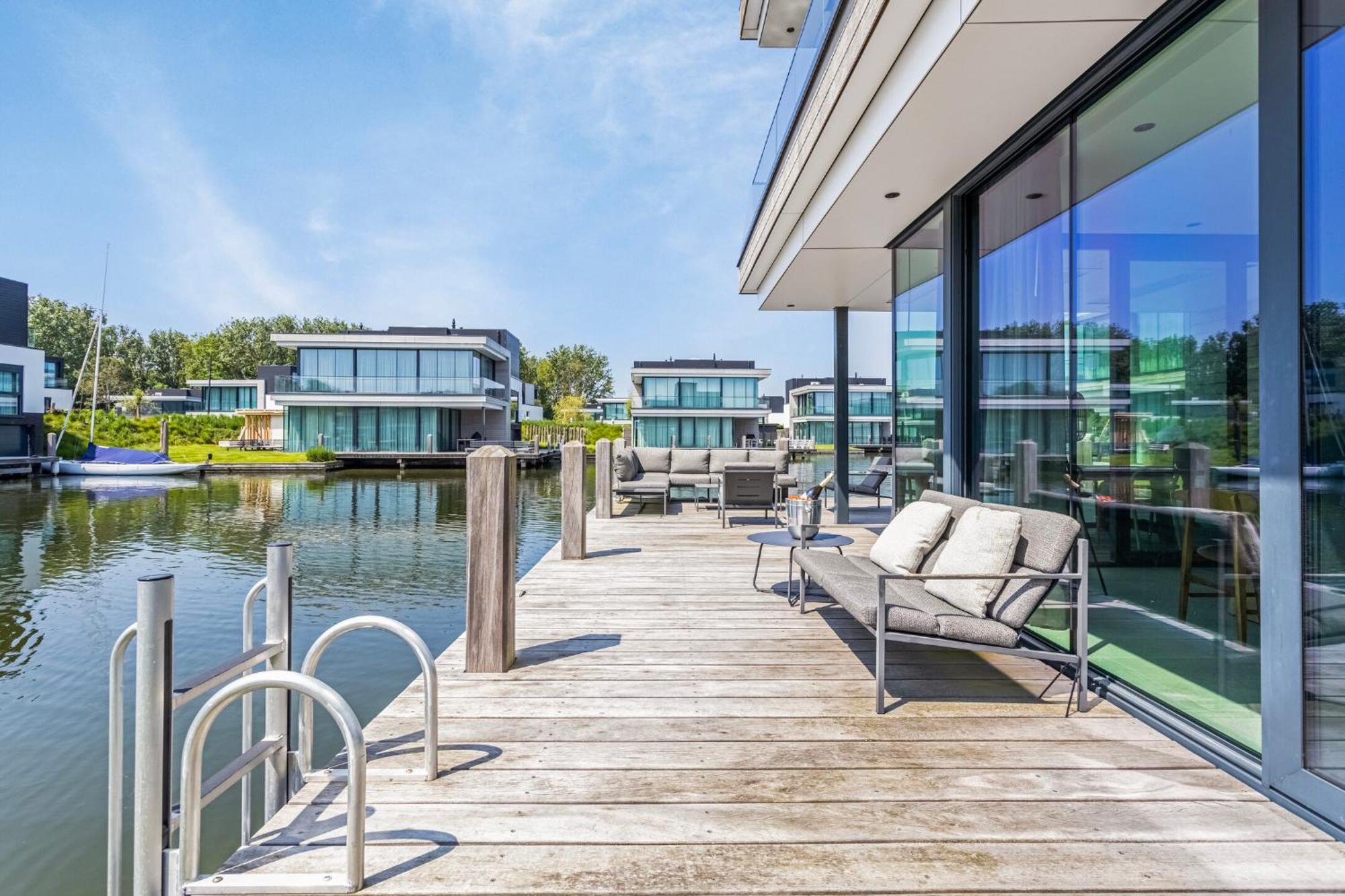 Lake House With Dock At Lake Veere, Zeeland Arnemuiden Kültér fotó
