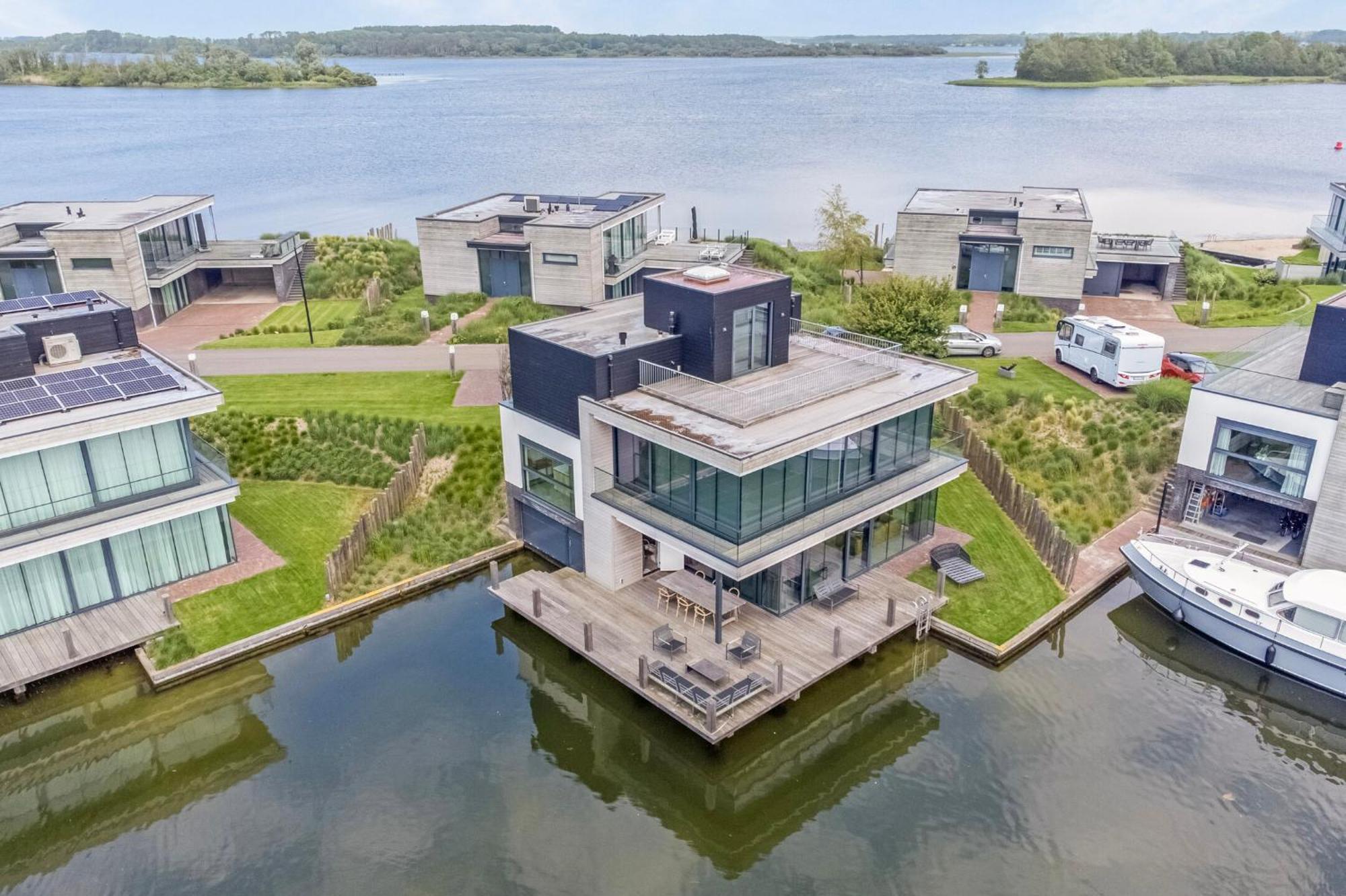 Lake House With Dock At Lake Veere, Zeeland Arnemuiden Kültér fotó